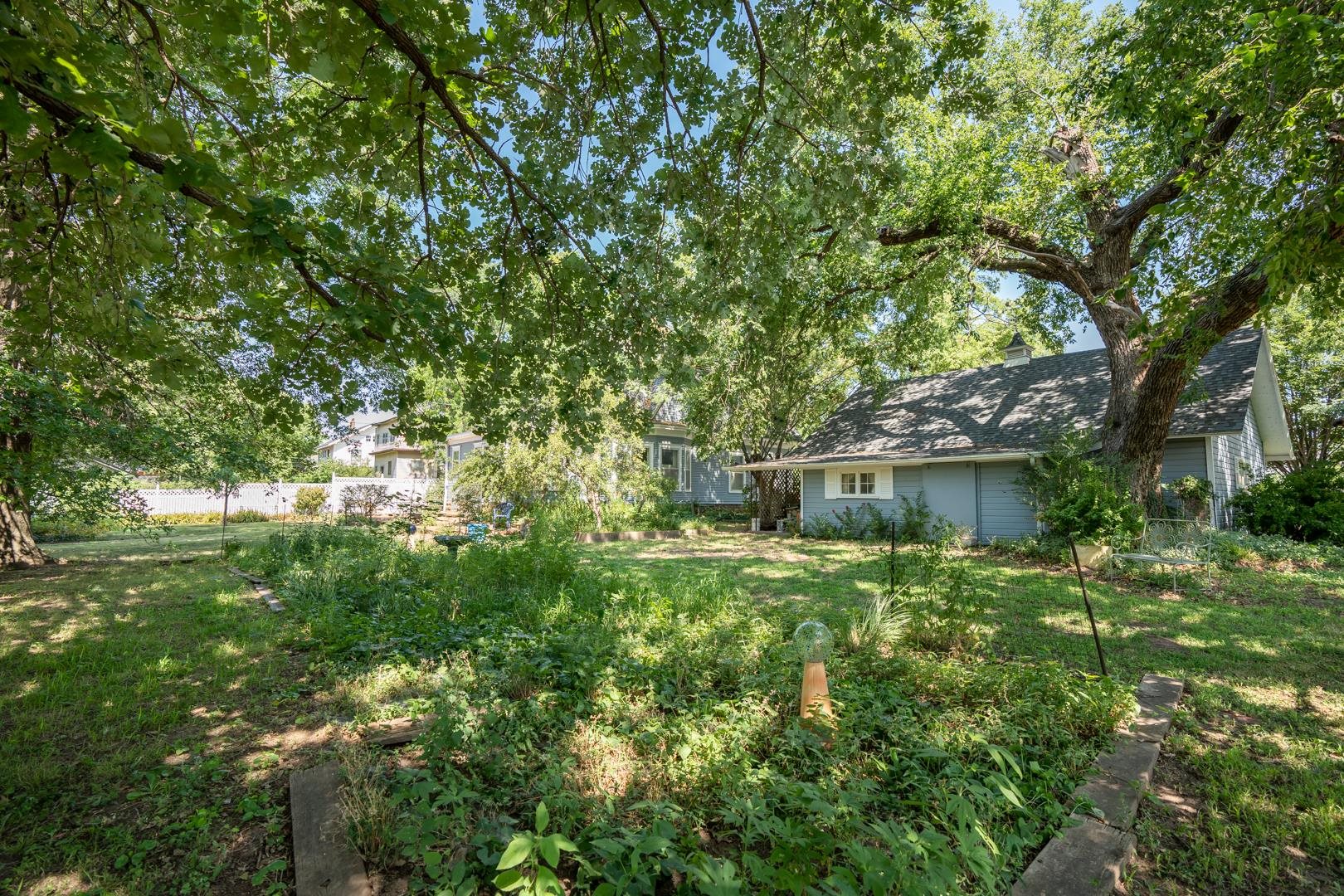 313 East C Avenue Kingman, KS 67068 - Photo 32 of 36