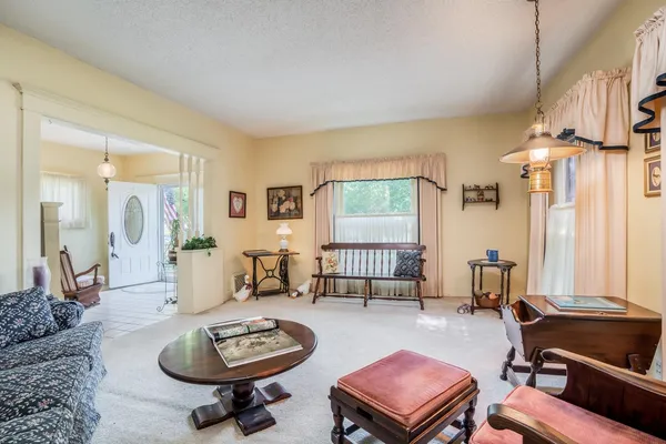 $179,000 | 313 East C Avenue, Kingman, KS 67068