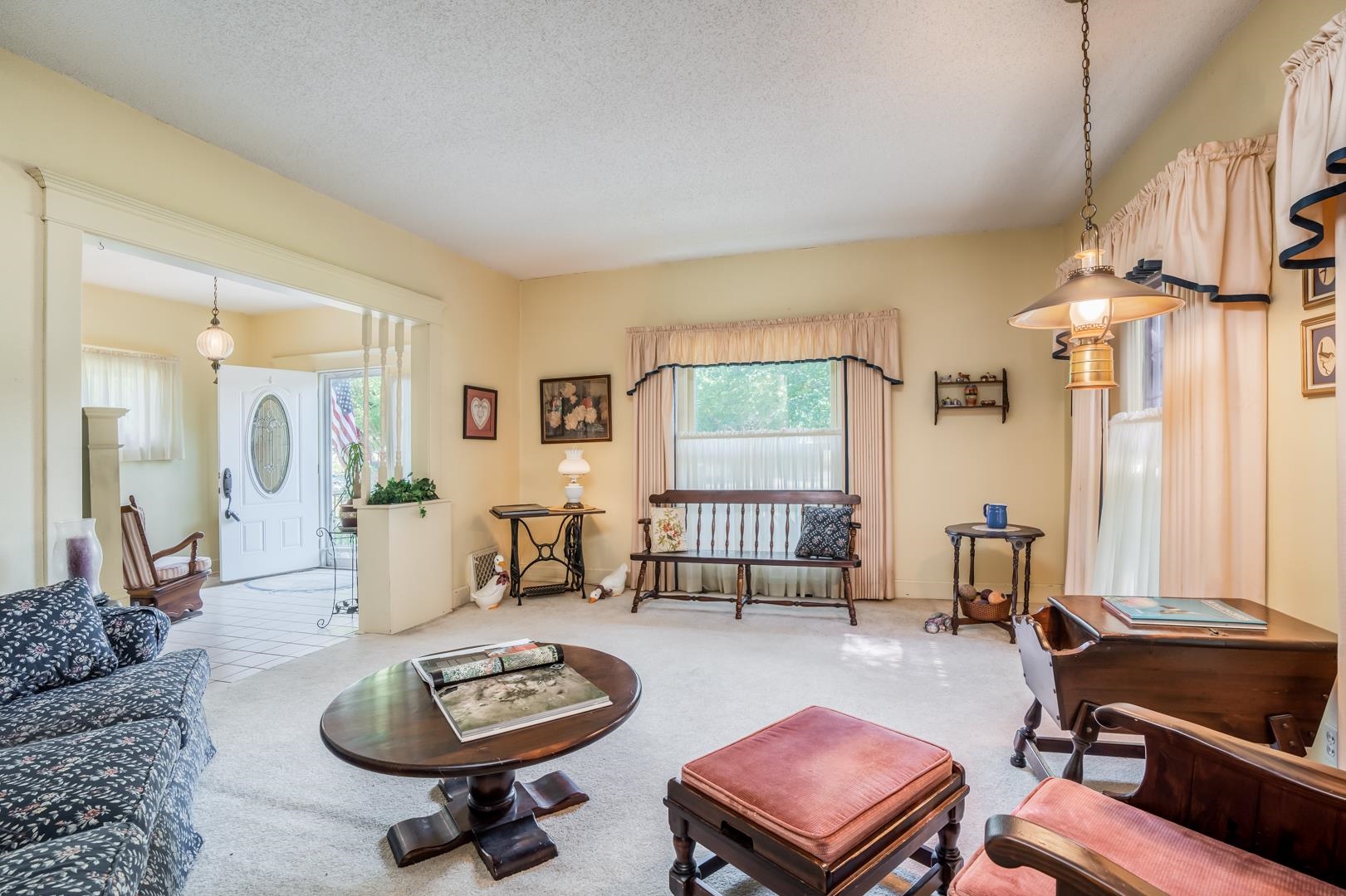 313 East C Avenue Kingman, KS 67068 - Photo 9 of 36