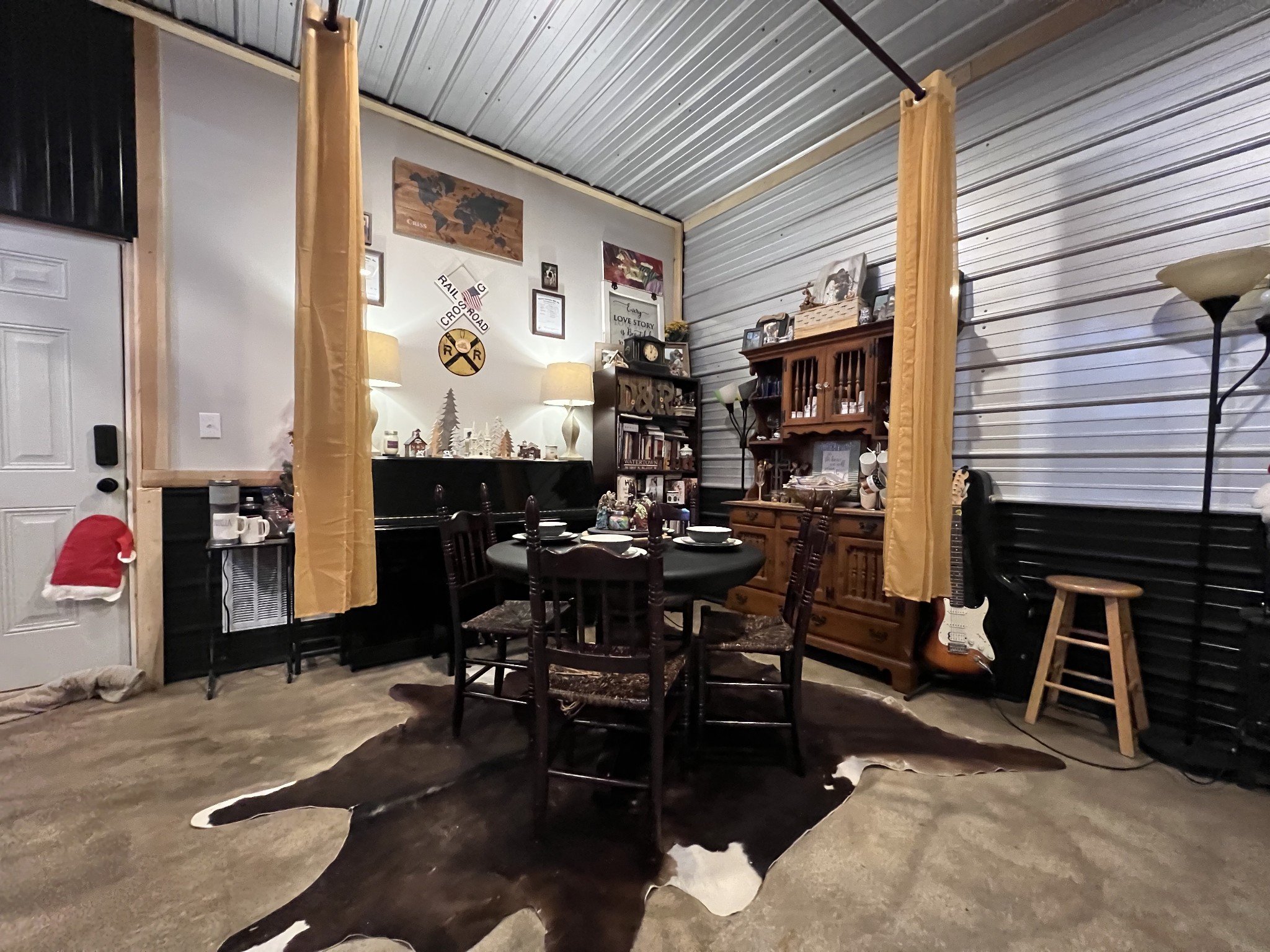 75 New Harmony Road Lafayette, TN 37083 - Photo 16 of 45 a view of a patio with table and chairs and potted plants