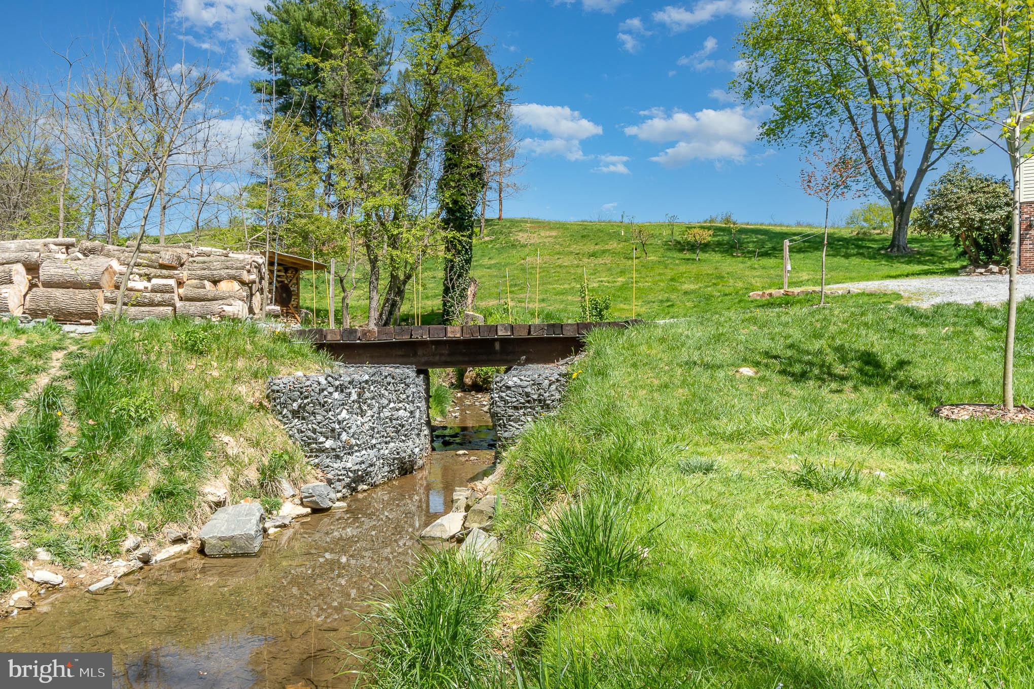 338 Wallicks Road York, PA 17406 - Photo 2 of 37 Gallery Image 2