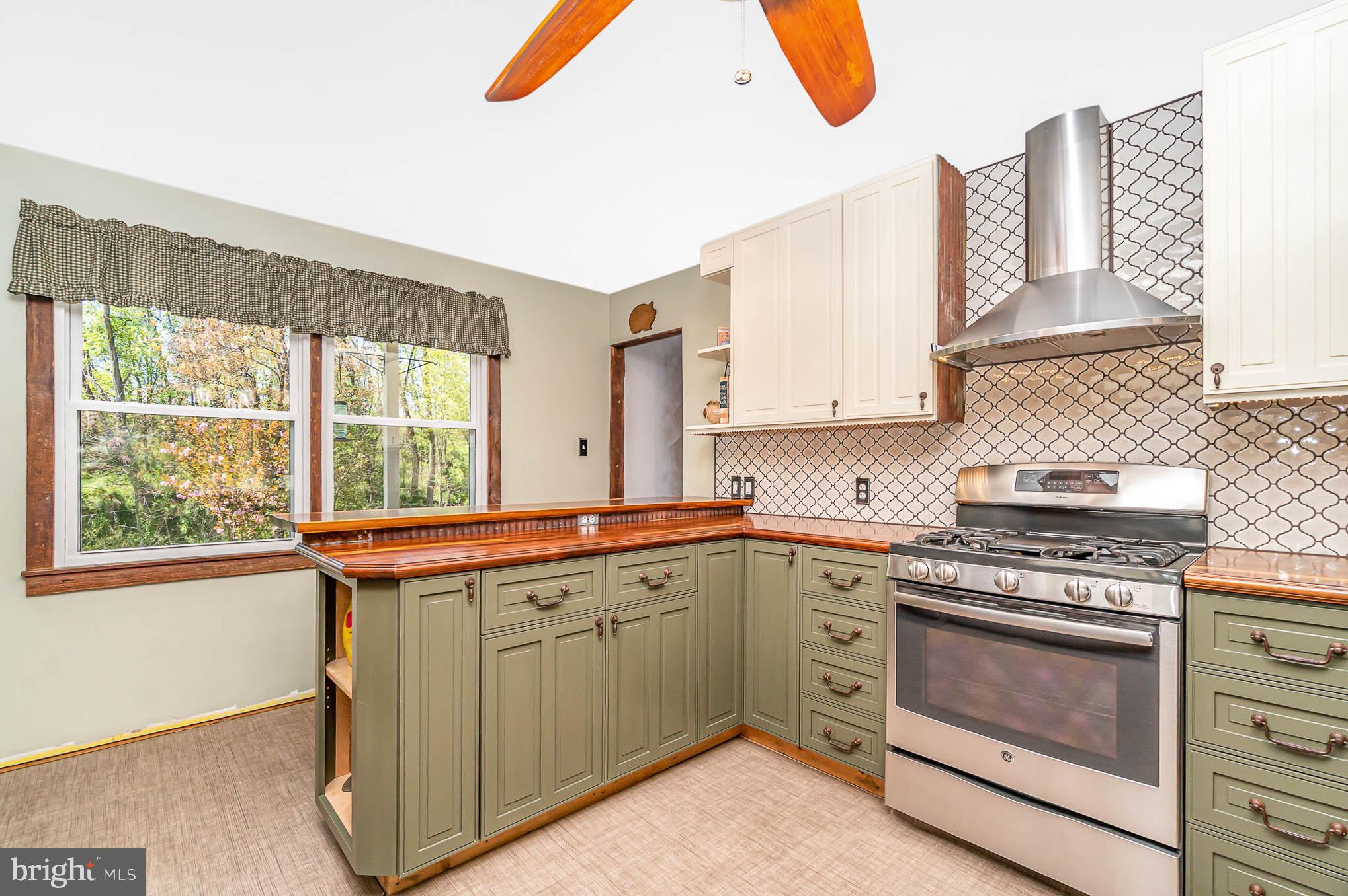338 Wallicks Road York, PA 17406 - Photo 11 of 37 Gallery Image 11