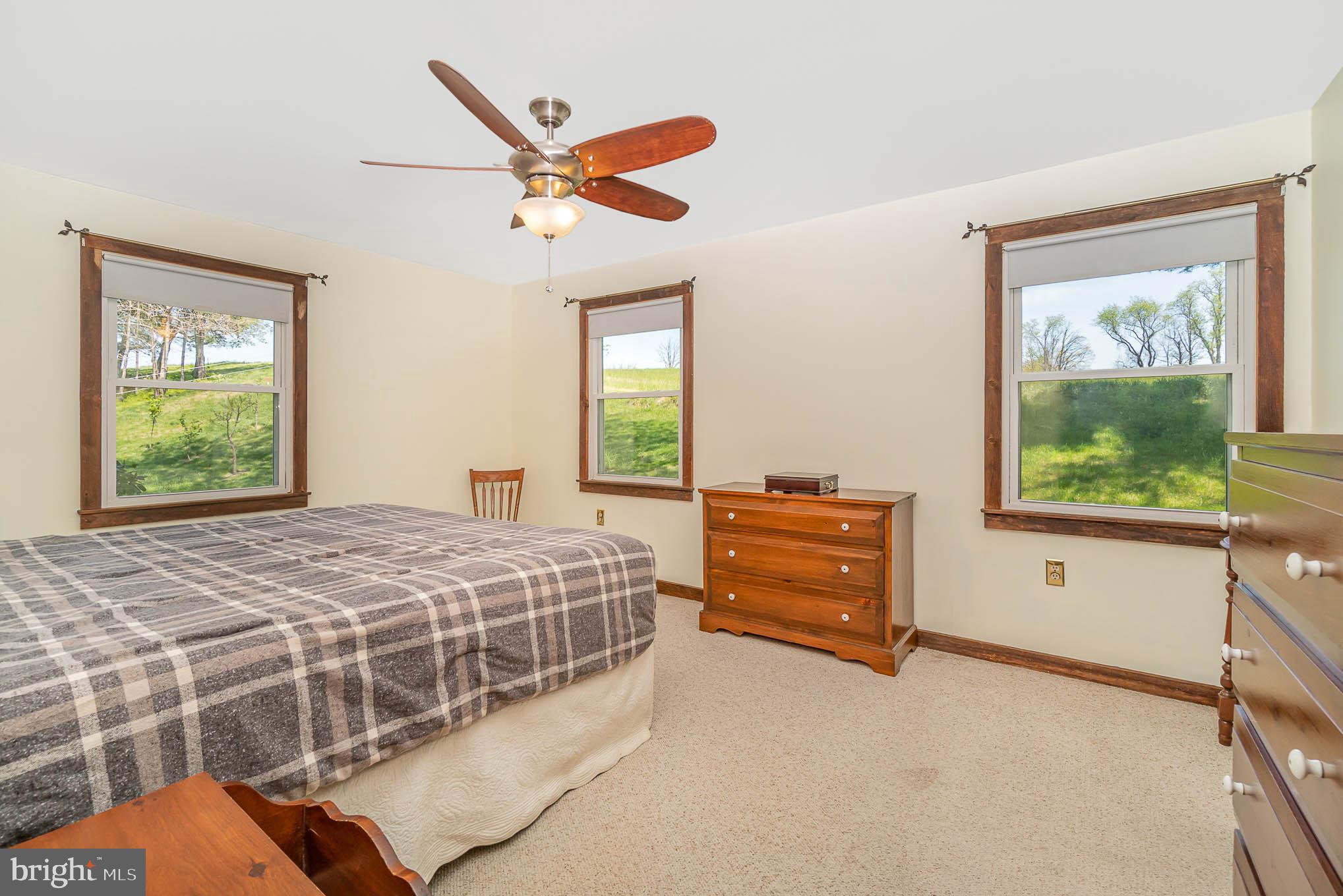 338 Wallicks Road York, PA 17406 - Photo 23 of 37 Gallery Image 23