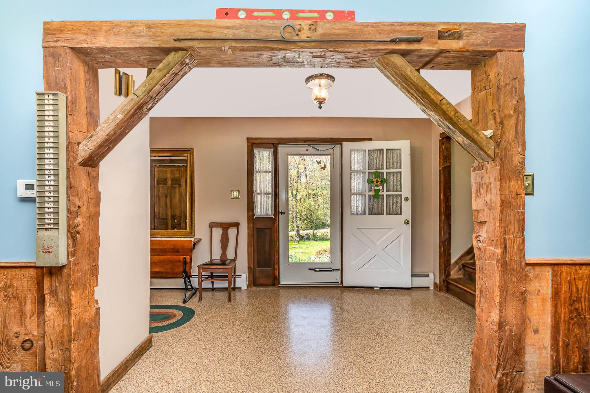 338 Wallicks Road York, PA 17406 - Photo 5 of 37 Gallery Image 5