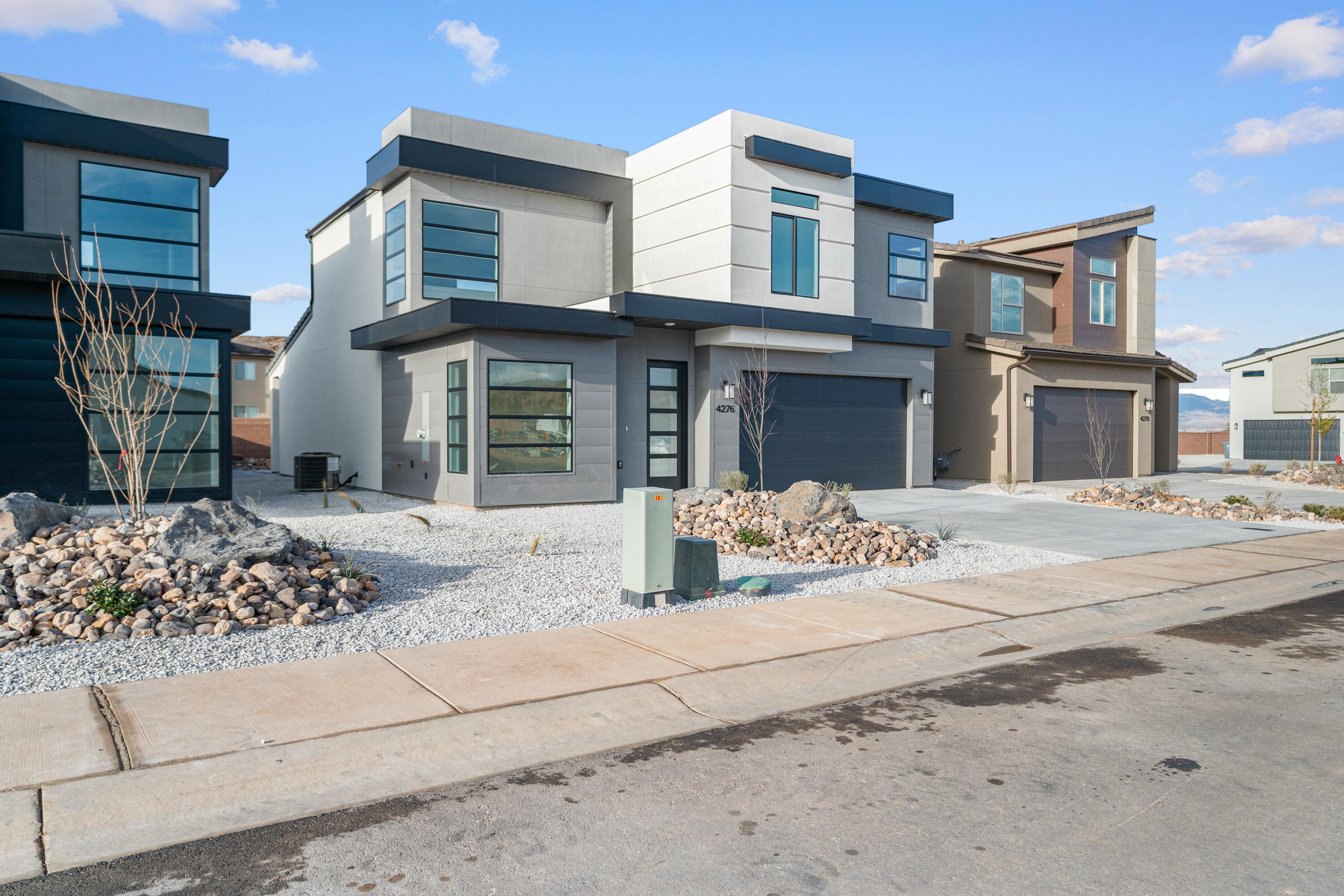 324 Desert Reflection Street St. George, UT 84790 - Photo 2 of 29 DSC01872