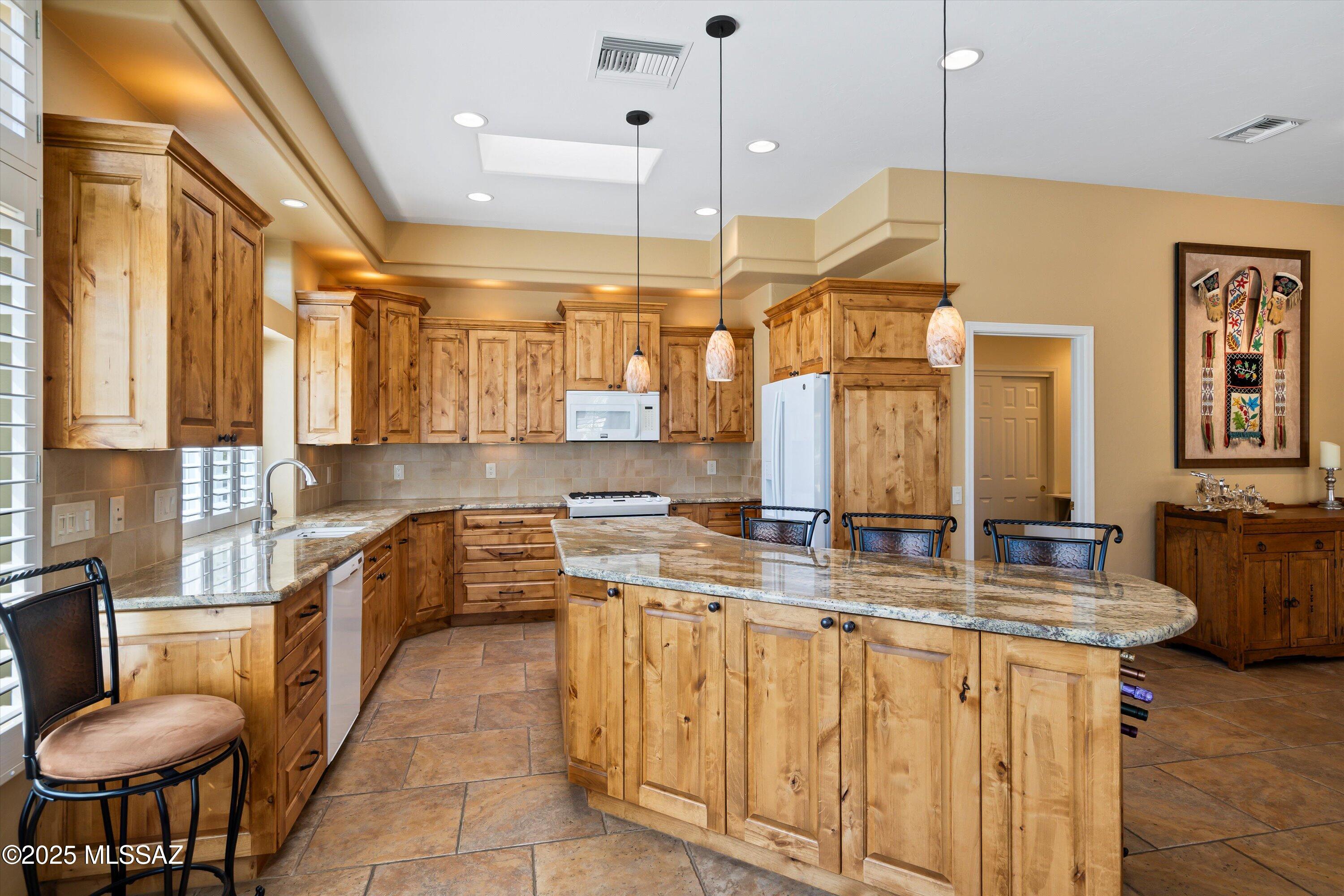 1524 East Crown Ridge Way Oro Valley, AZ 85755 - Photo 14 of 44