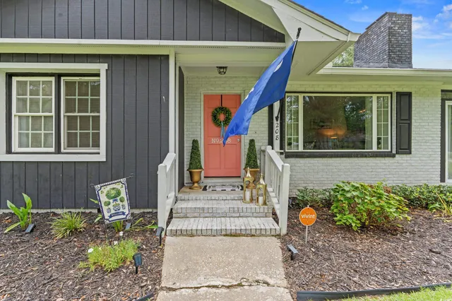 $310,000 | 208 Sherwood Drive, Conway, SC 29526