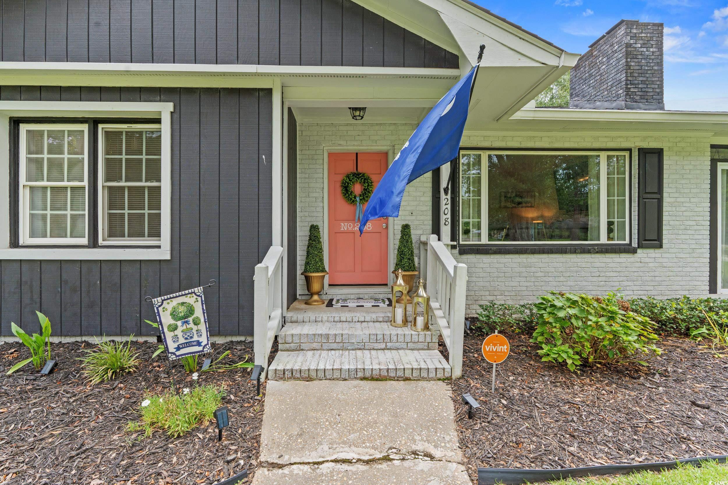 208 Sherwood Drive Conway, SC 29526 - Photo 2 of 40