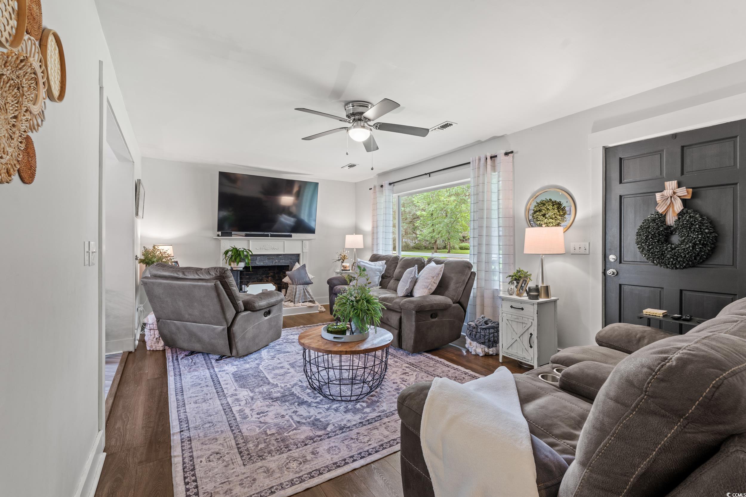 208 Sherwood Drive Conway, SC 29526 - Photo 4 of 40