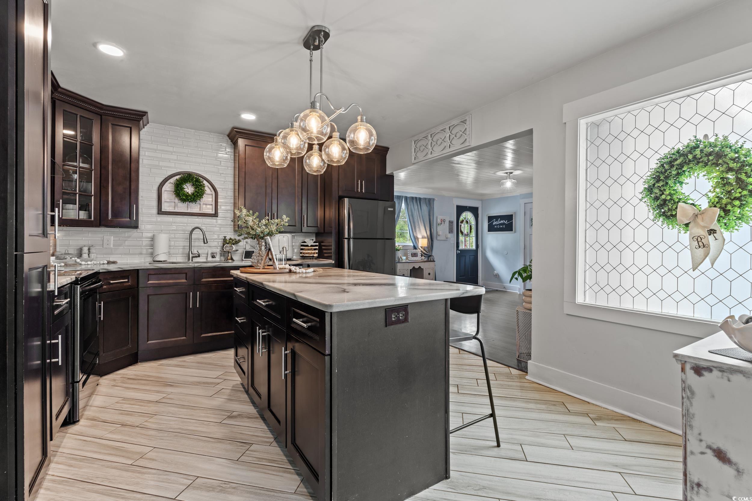 208 Sherwood Drive Conway, SC 29526 - Photo 7 of 40