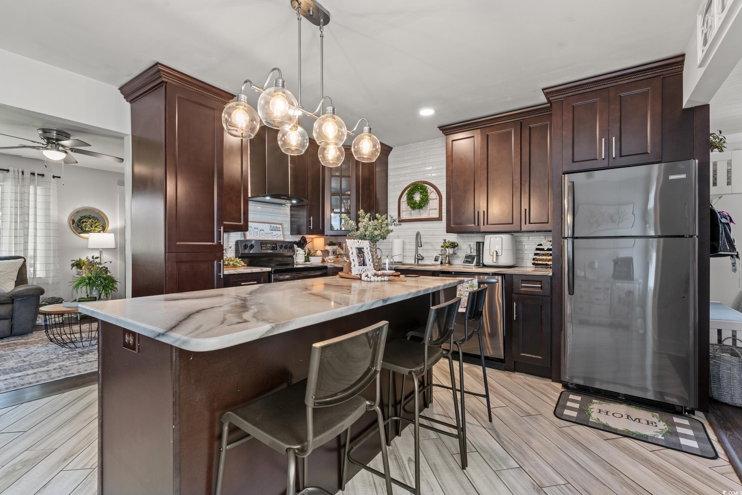 208 Sherwood Drive Conway, SC 29526 - Photo 8 of 40