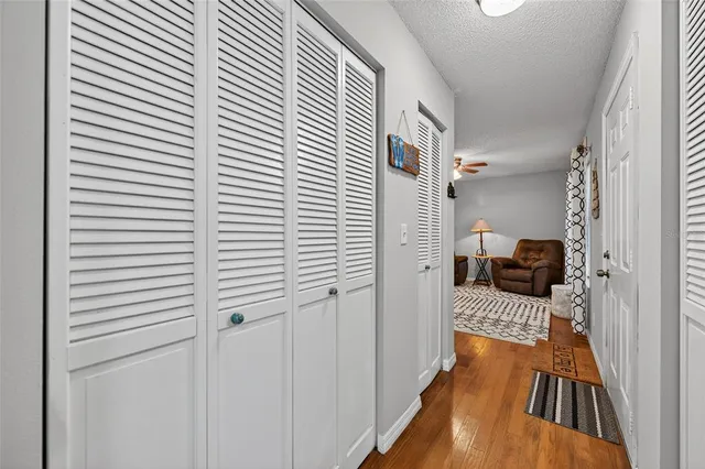 a very nice looking room with a white walls