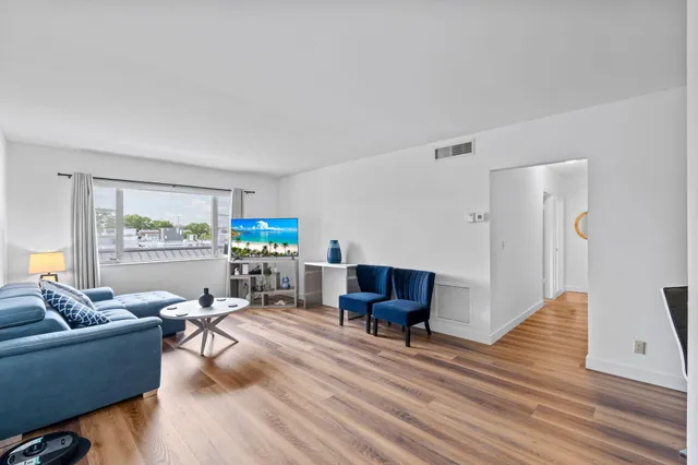 $159,999 | 418 South Cypress Road, Unit 128, Pompano Beach, FL 33060