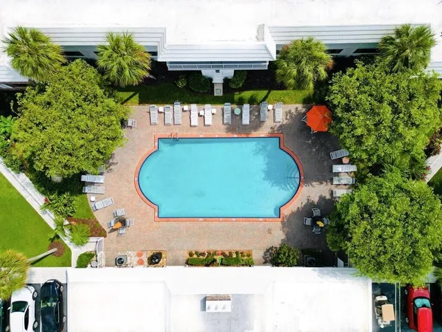 $159,999 | 418 South Cypress Road, Unit 128, Pompano Beach, FL 33060