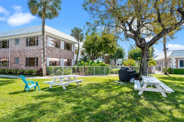 $159,999 | 418 South Cypress Road, Unit 128, Pompano Beach, FL 33060