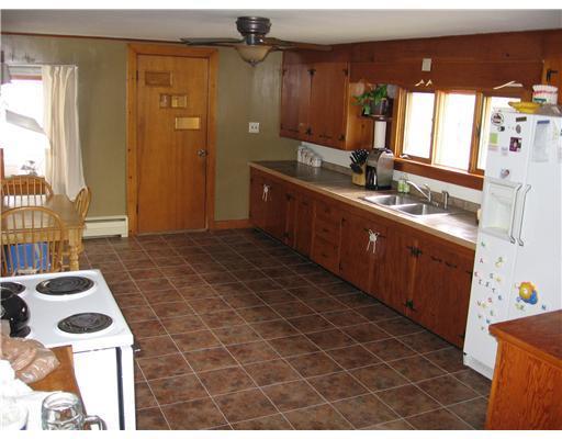 395 Fuller Road Hermon, ME 04401 - Photo 6 of 9 Kitchen.