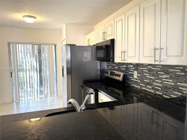 $2,350 | 1260 Southeast 28th Court, Unit 104, Homestead, FL 33035