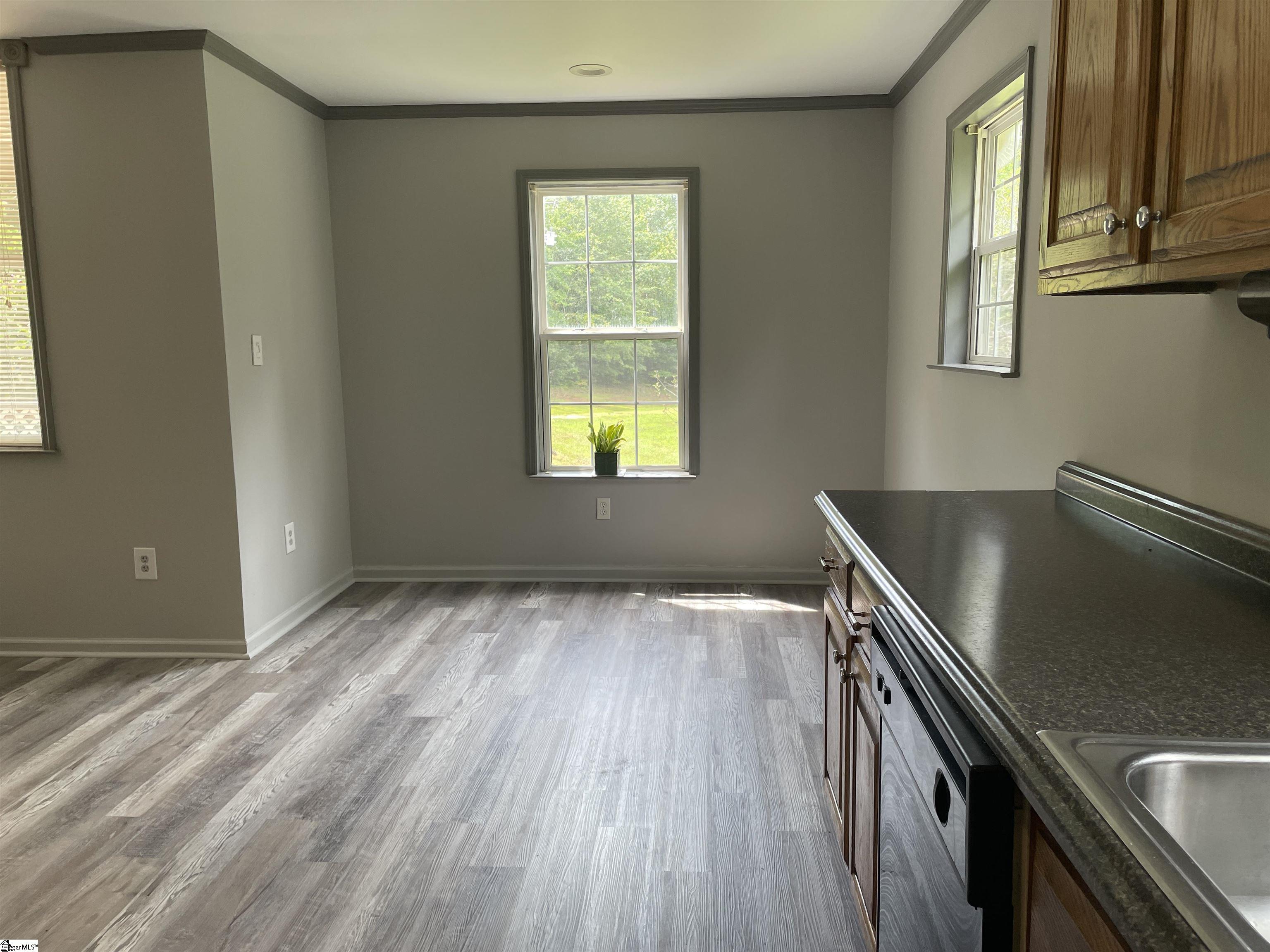 441 Freeman Bridge Road Marietta, SC 29661 - Photo 11 of 36