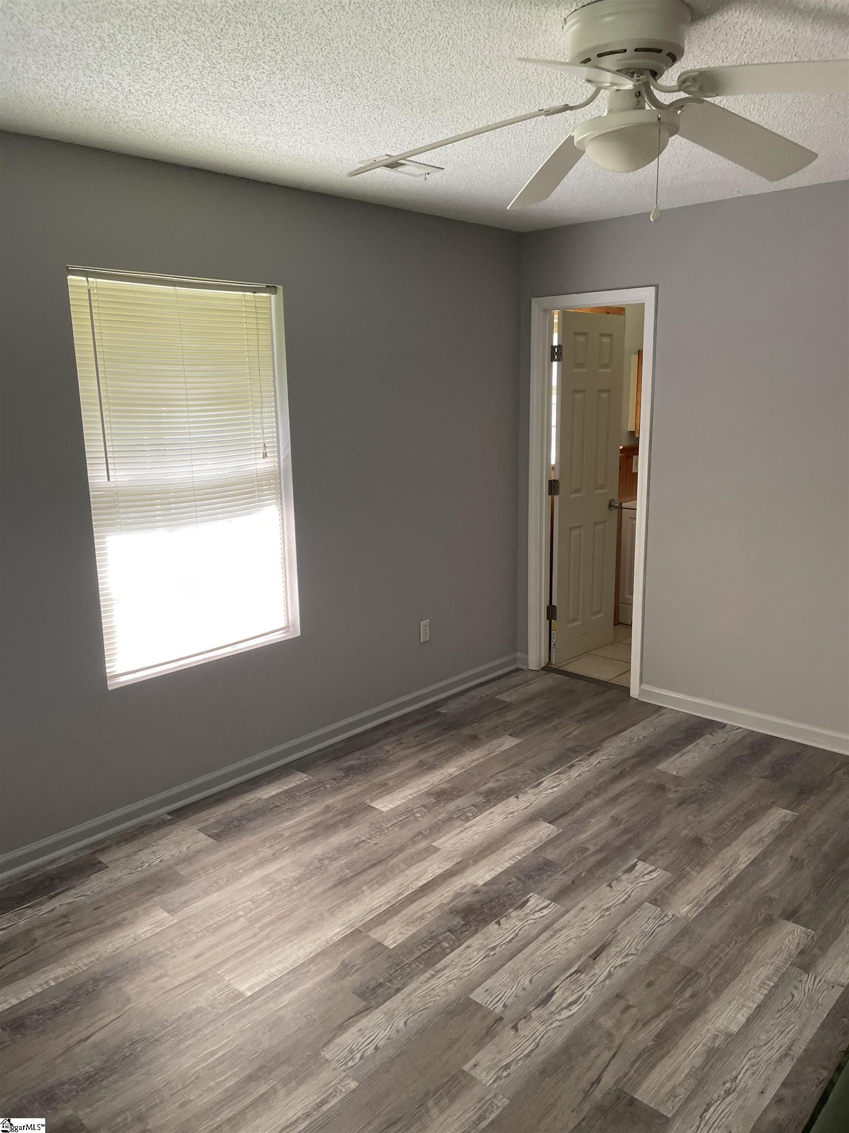 441 Freeman Bridge Road Marietta, SC 29661 - Photo 18 of 36