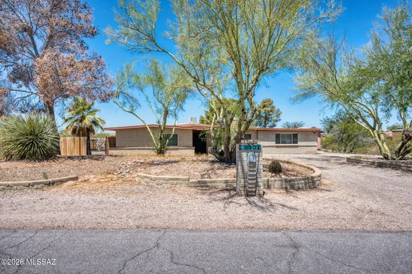 $350,000 | 9901 East Discovery Drive, Tucson, AZ 85748