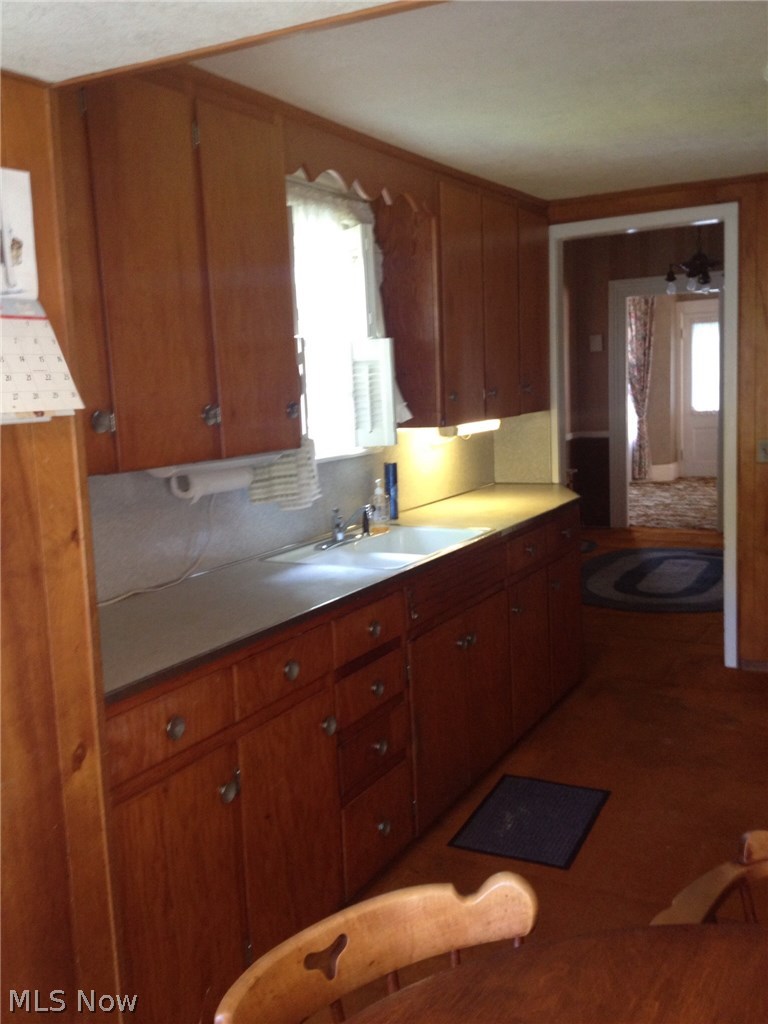 29121 Chardon Road Wickliffe, OH 44092 - Photo 9 of 24 Gallery Image 9