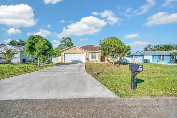 $3,300 | 1037 Southwest Payne Avenue, Port St. Lucie, FL 34953