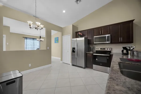 $3,300 | 1037 Southwest Payne Avenue, Port St. Lucie, FL 34953