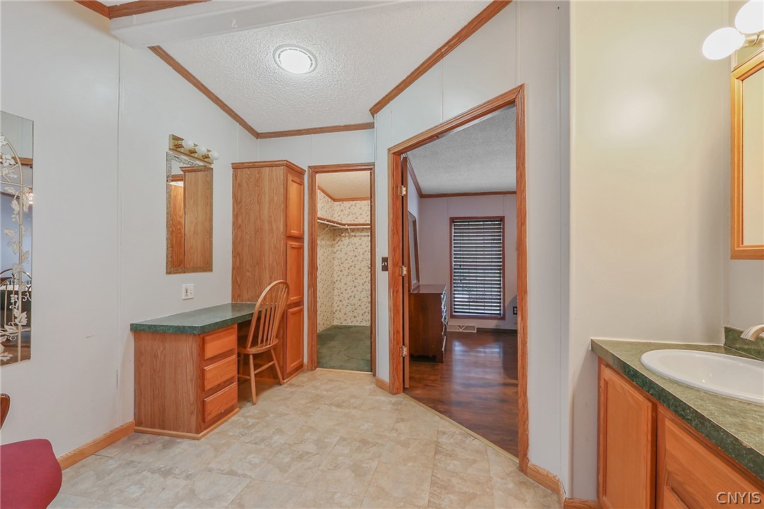 814 County Rte 6 Volney, NY 13069 - Photo 33 of 50