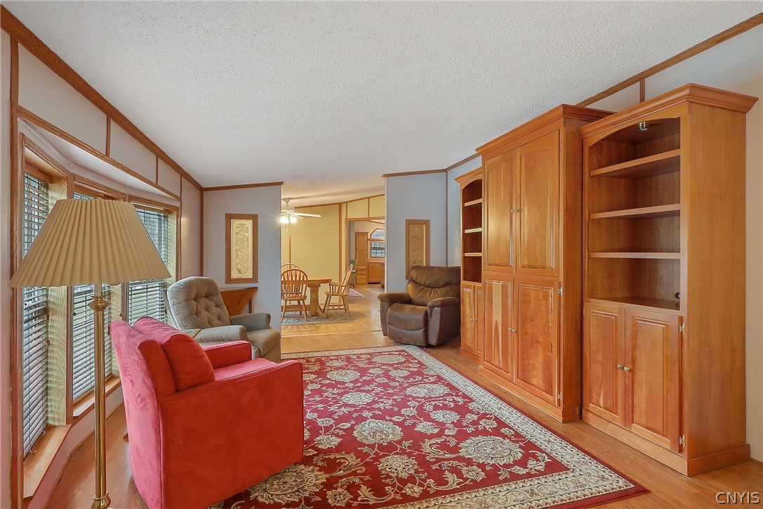 814 County Rte 6 Volney, NY 13069 - Photo 5 of 50