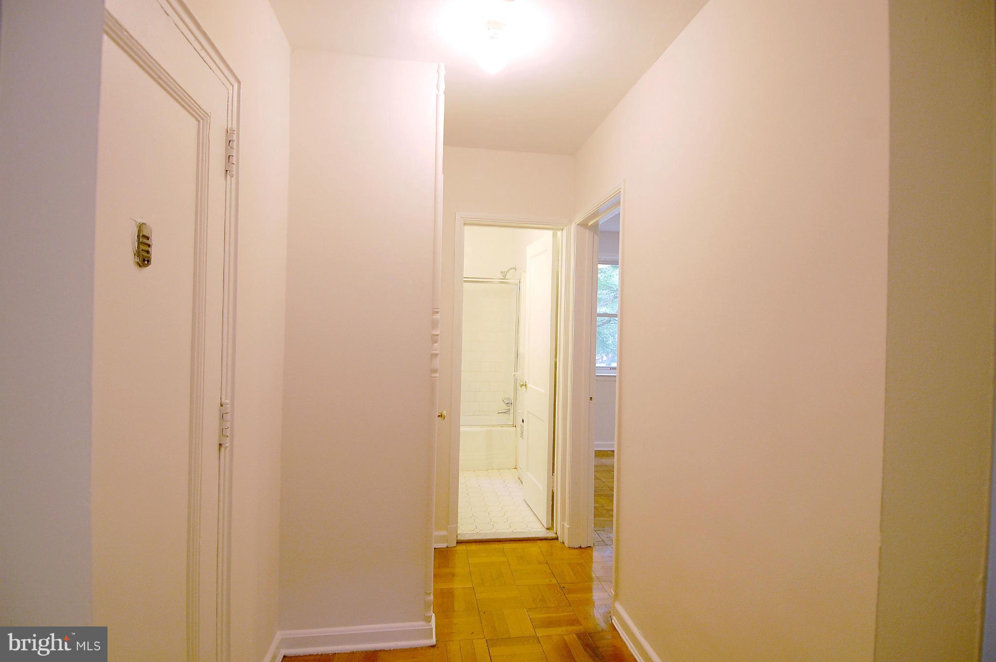 4000 Beecher Street Northwest, Unit 101 Washington, DC 20007 - Photo 12 of 26 a view of bathroom