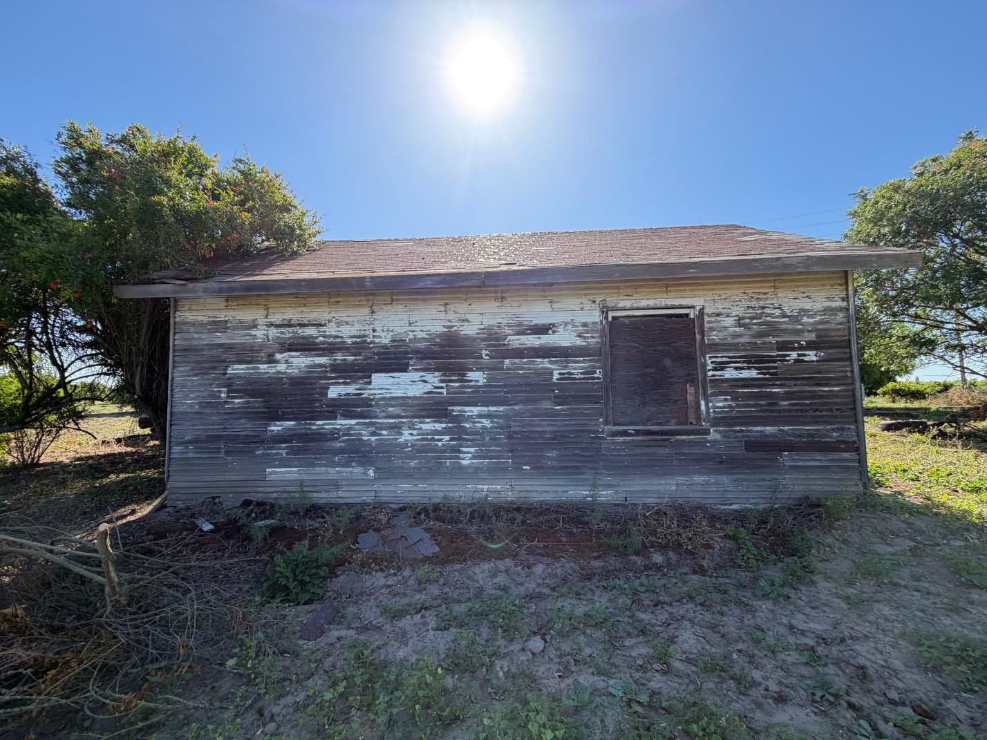 68 Taylor Road Lodi, CA 95242 - Photo 8 of 13 a view of a yard with an outdoor space