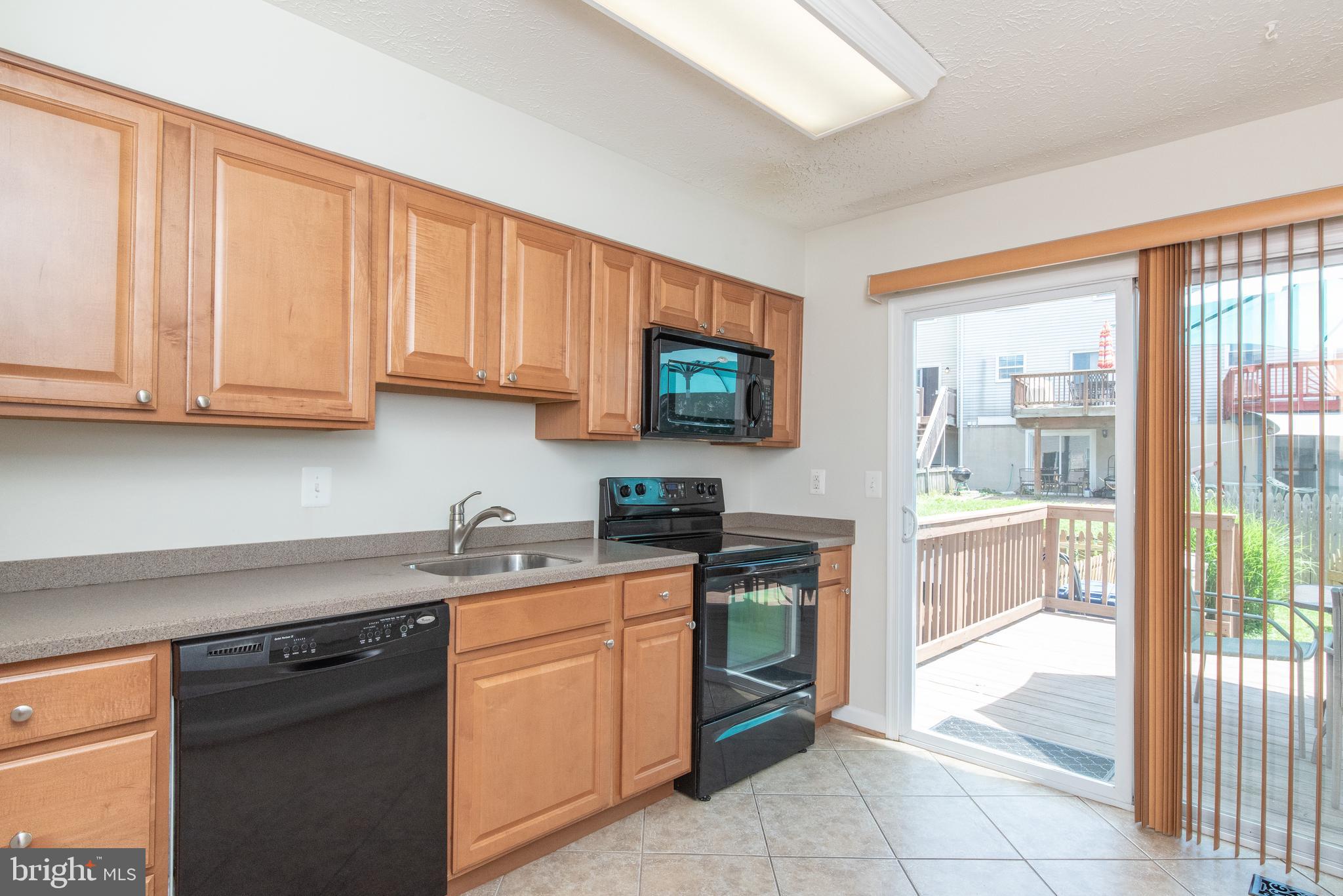 35 Pike Hall Place Baltimore, MD 21236 - Photo 11 of 41 Kitchen