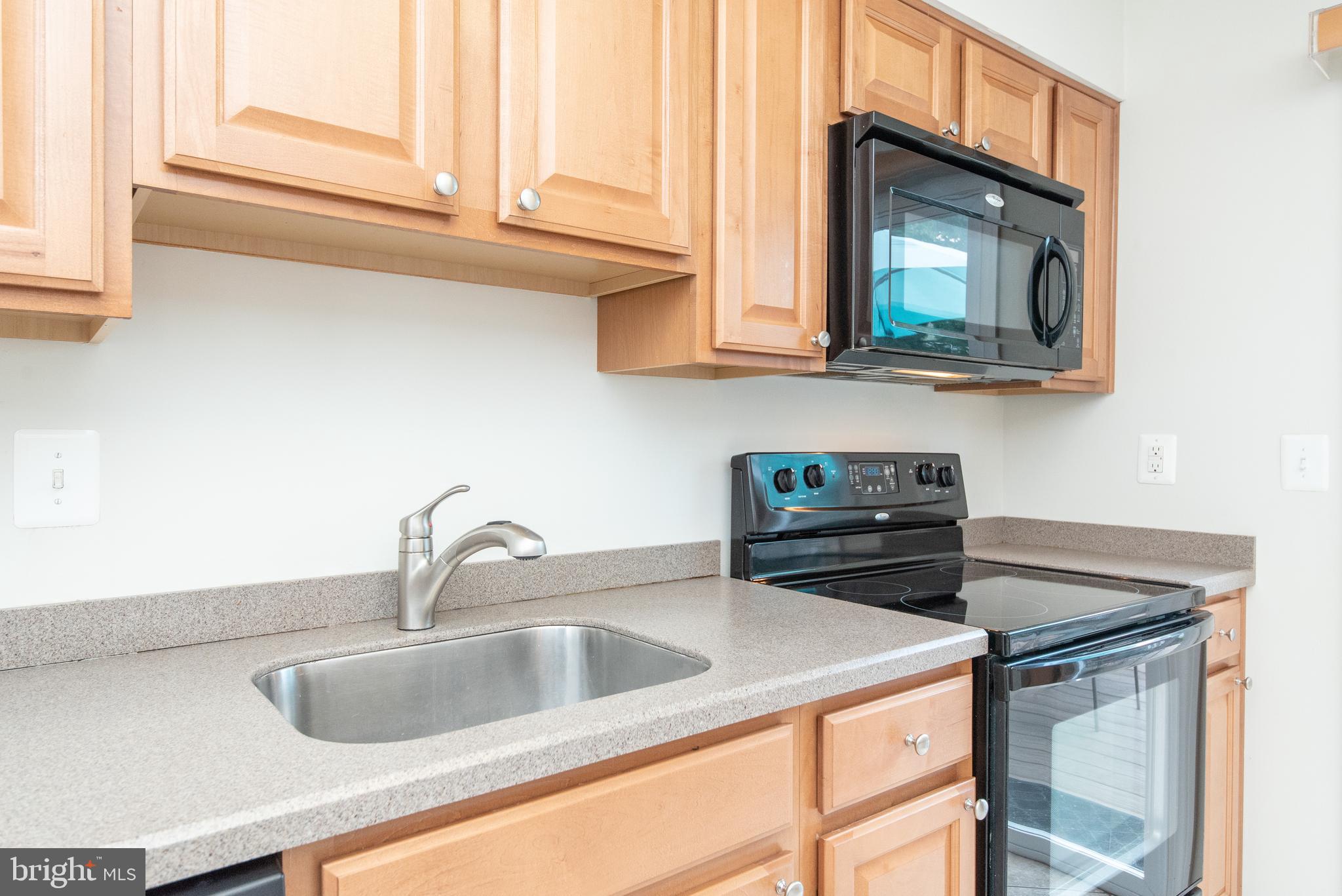 35 Pike Hall Place Baltimore, MD 21236 - Photo 15 of 41 Kitchen