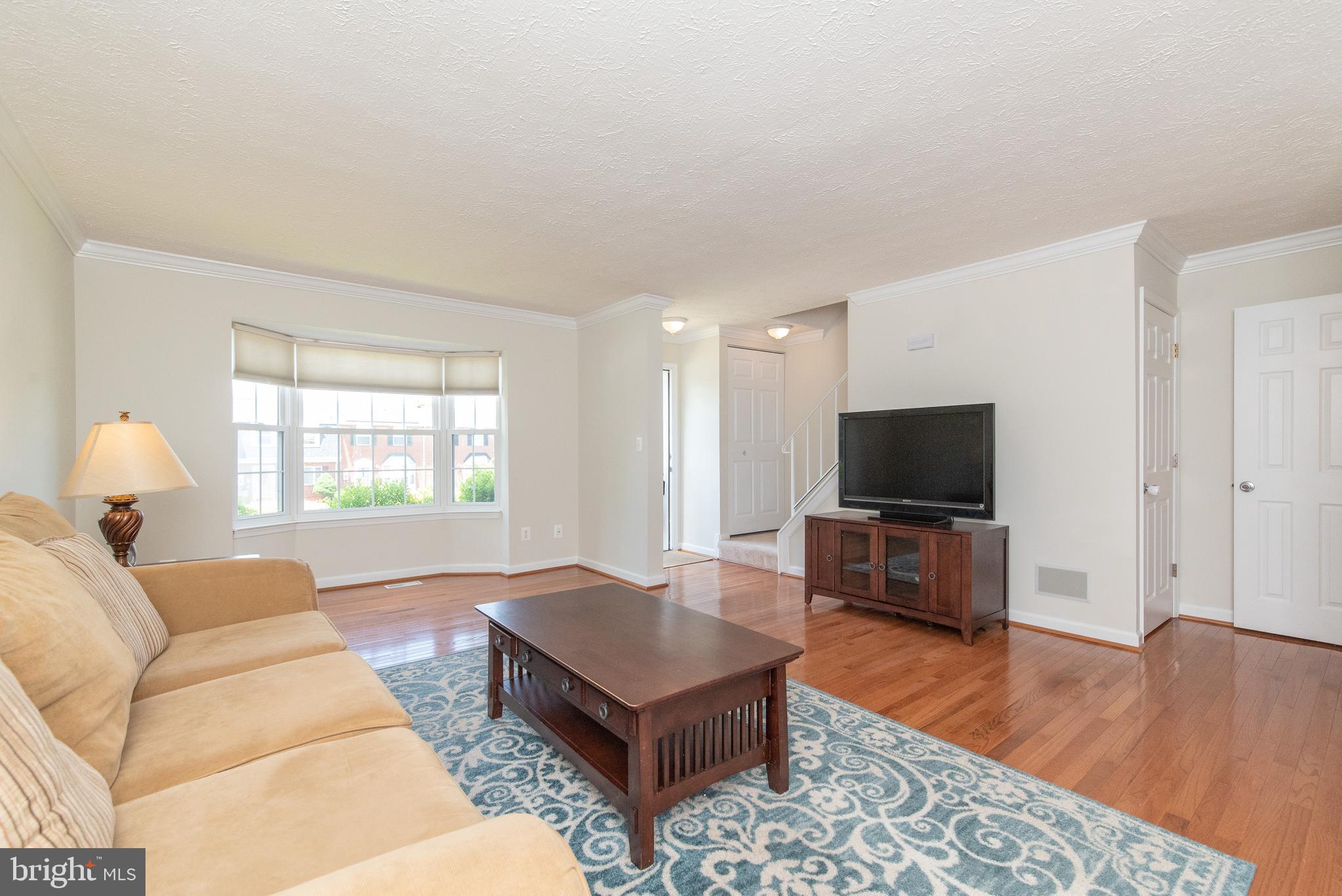 35 Pike Hall Place Baltimore, MD 21236 - Photo 5 of 41 Living Room