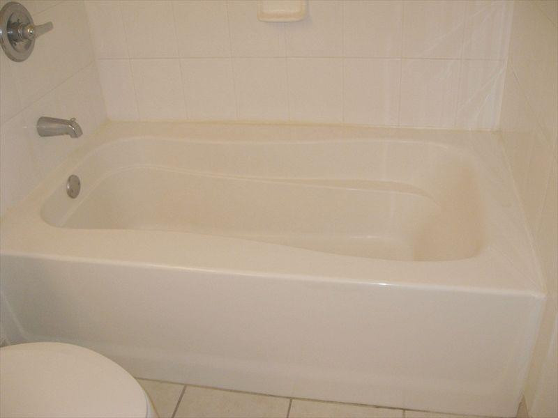 8020 North Nob Hill Road, Unit 207 Tamarac, FL 33321 - Photo 11 of 30 Bathroom