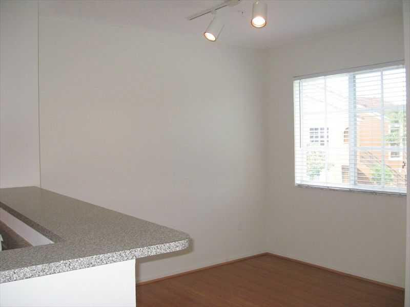 8020 North Nob Hill Road, Unit 207 Tamarac, FL 33321 - Photo 4 of 30 Dining Room