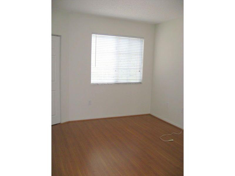 8020 North Nob Hill Road, Unit 207 Tamarac, FL 33321 - Photo 7 of 30 Bedroom