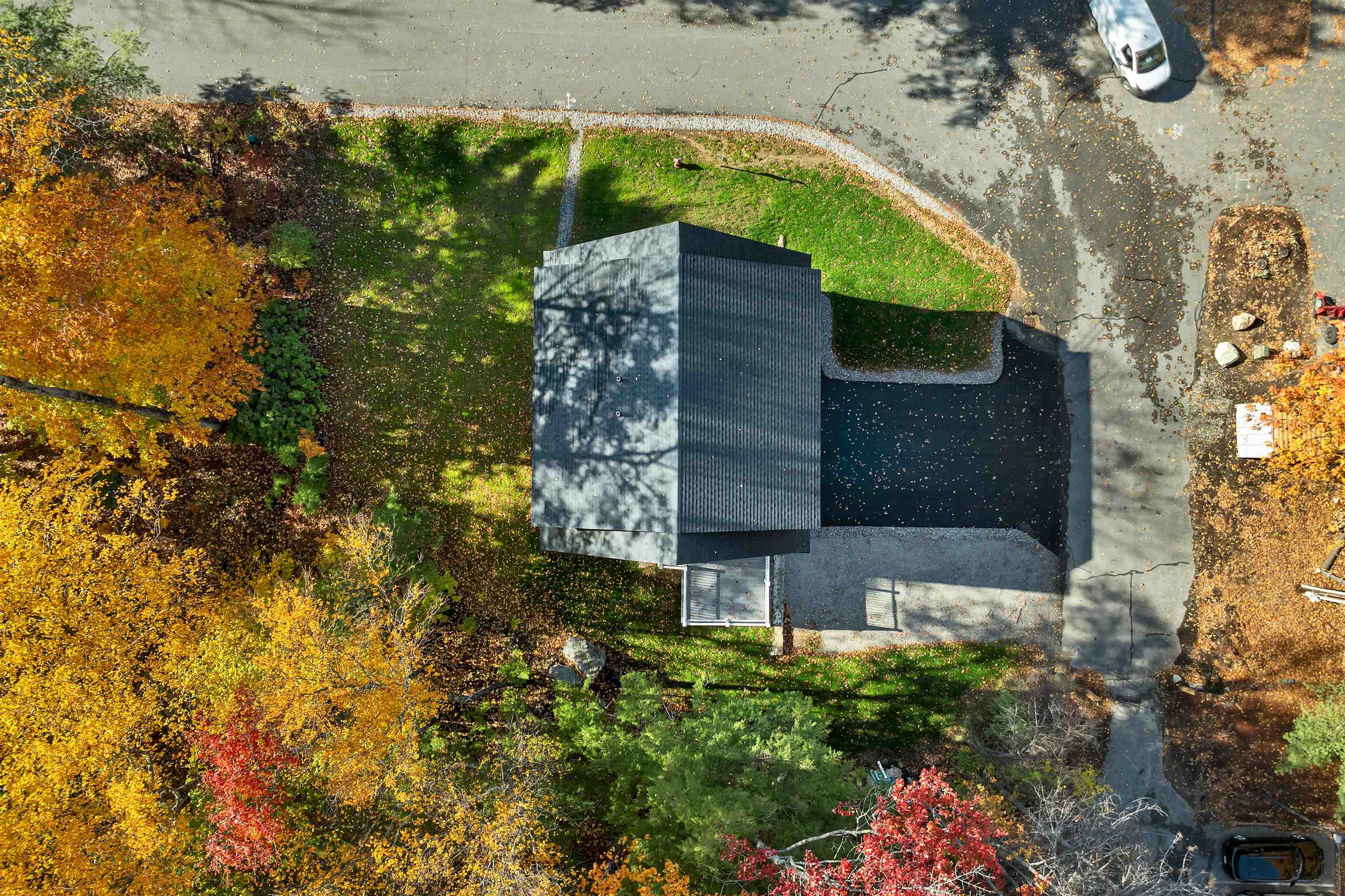 4 Timber Lane Laconia, NH 03246 - Photo 9 of 59