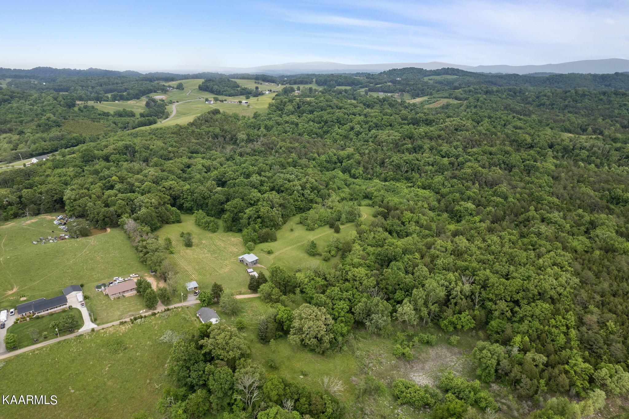 1350 Brogan Road Morristown, TN 37813 - Photo 3 of 21 2-web-or-mls-DJI_0041