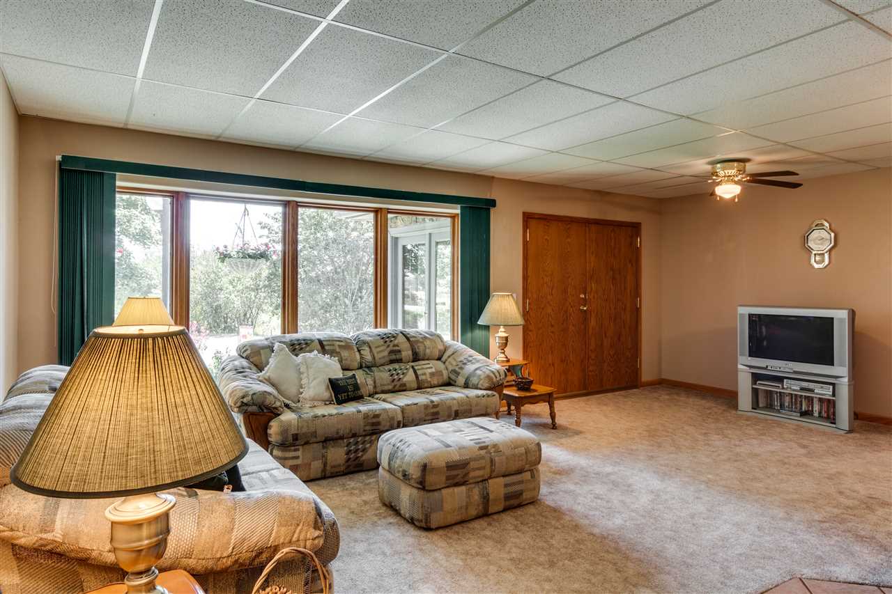 8909 West Greenwood Road Spokane, WA 99224 - Photo 3 of 20