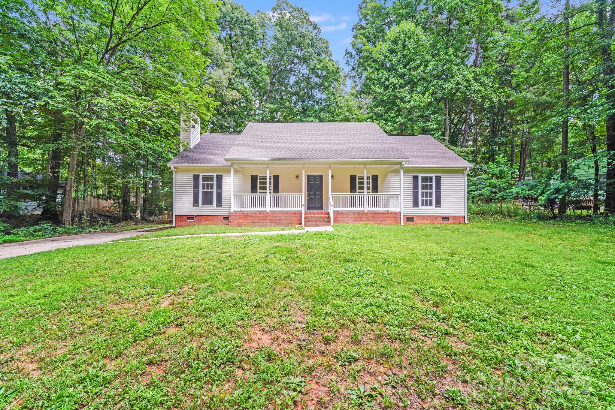 9000 Vagabond Road Charlotte, NC 28227 - Photo 1 of 29 Gallery Image 1