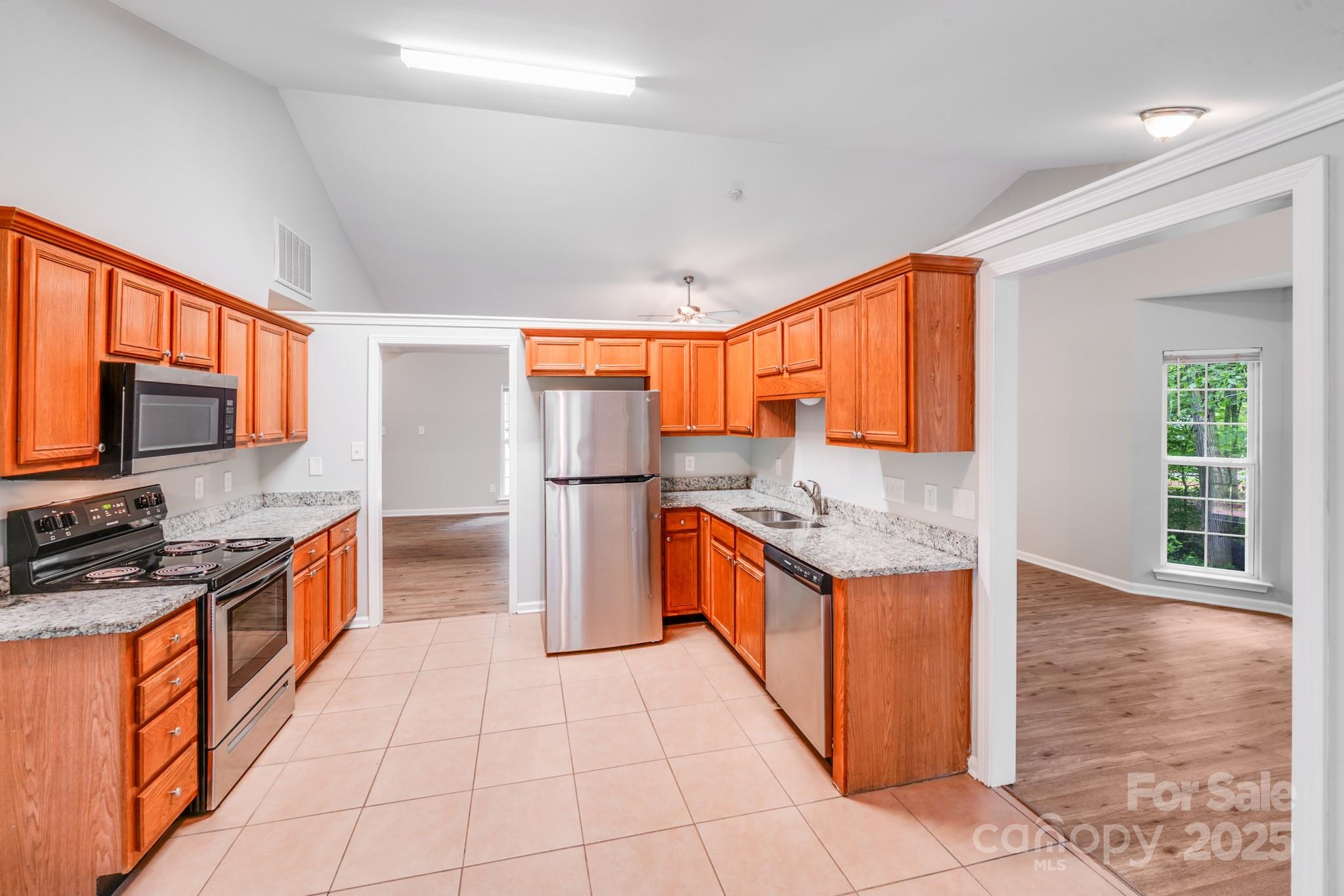 9000 Vagabond Road Charlotte, NC 28227 - Photo 15 of 29 Gallery Image 15