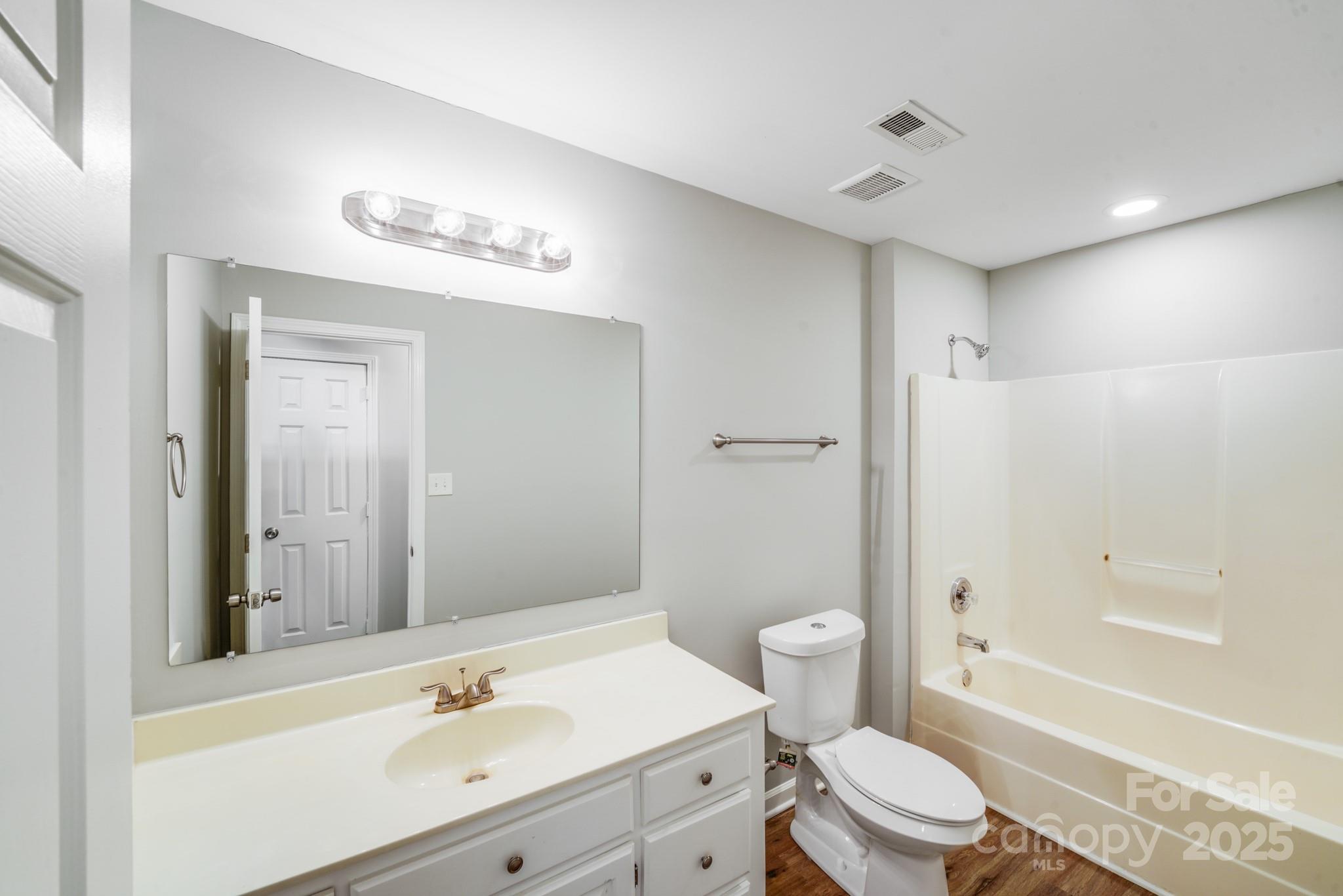 9000 Vagabond Road Charlotte, NC 28227 - Photo 17 of 29 Gallery Image 17