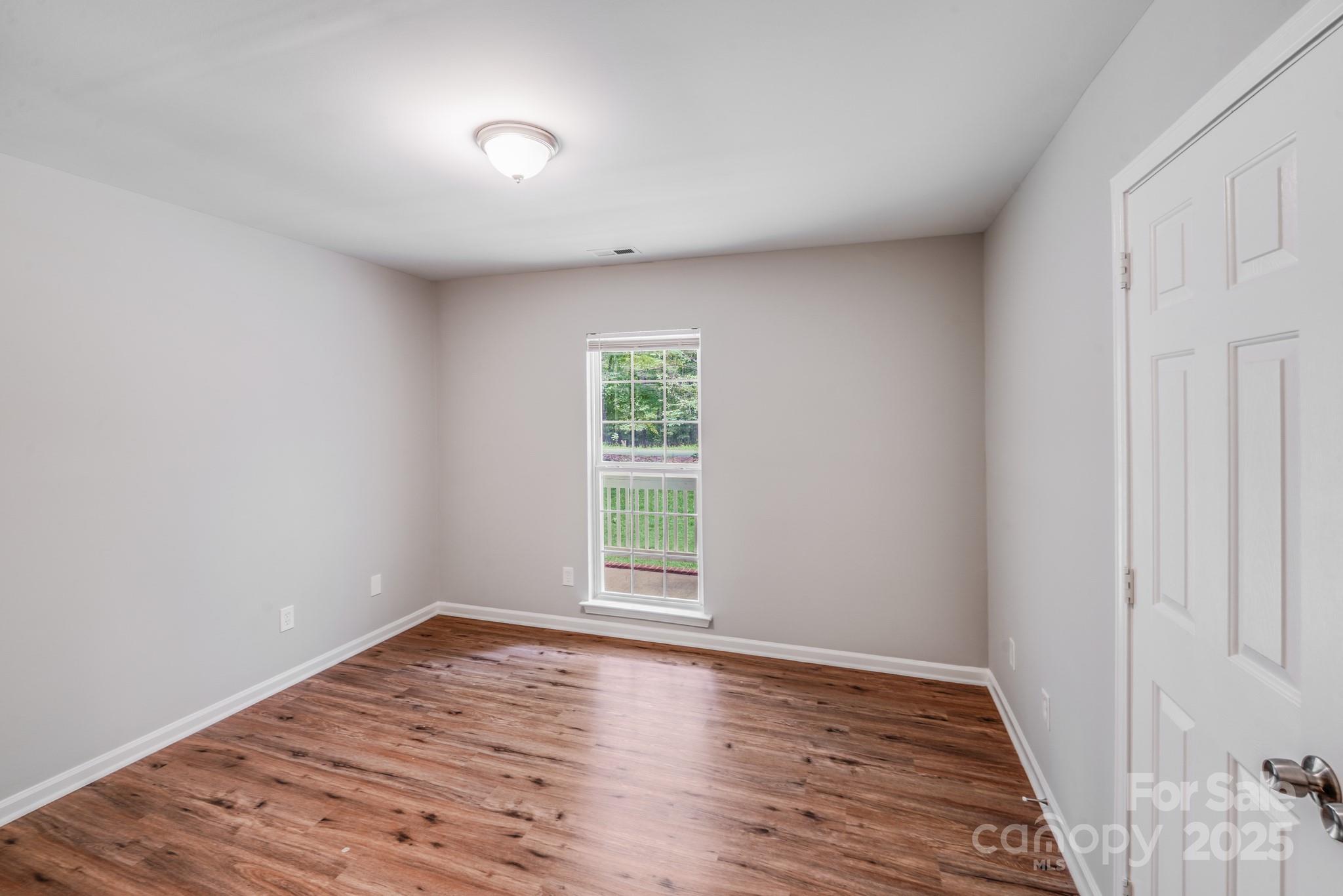 9000 Vagabond Road Charlotte, NC 28227 - Photo 18 of 29 Gallery Image 18