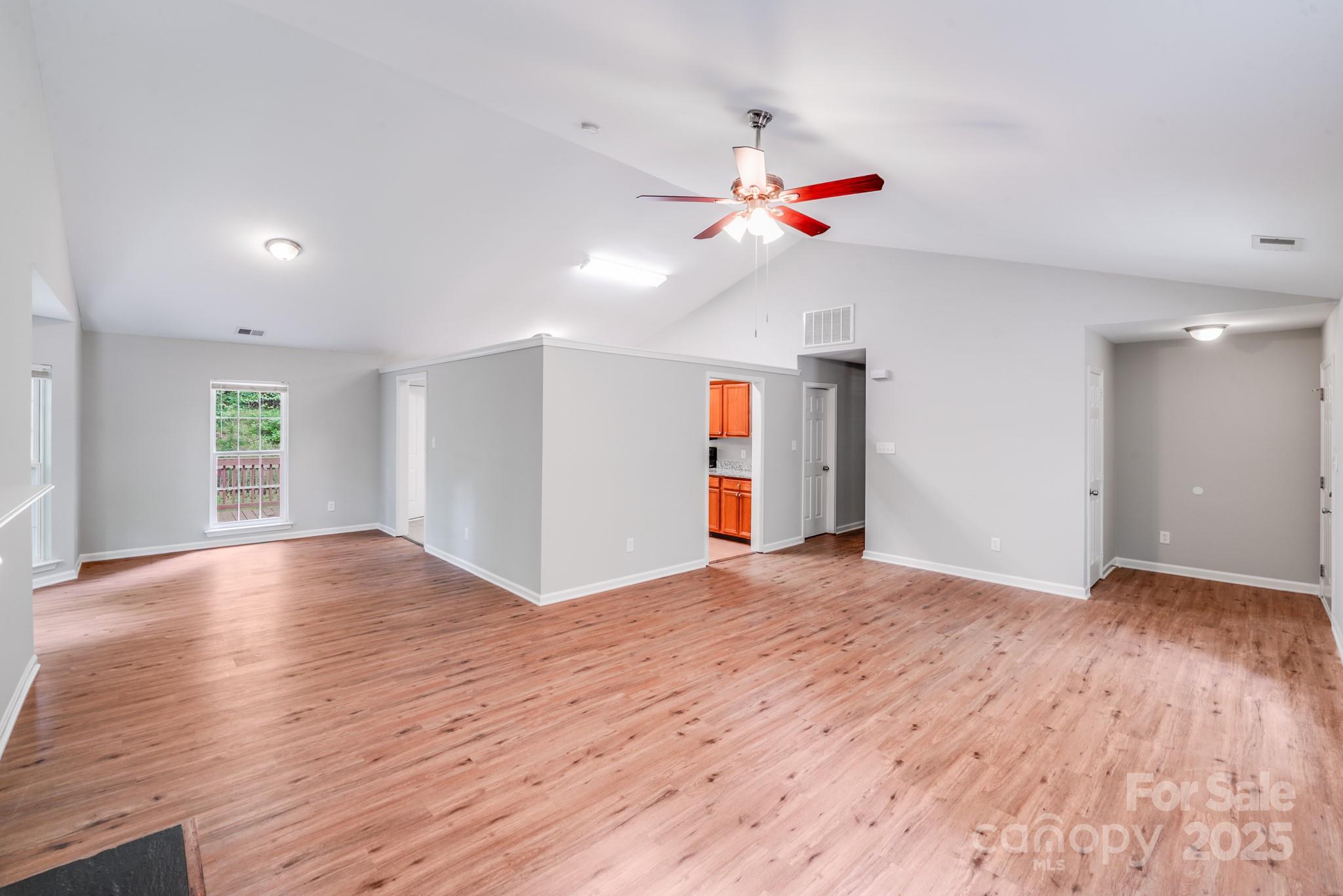9000 Vagabond Road Charlotte, NC 28227 - Photo 3 of 29 Gallery Image 3
