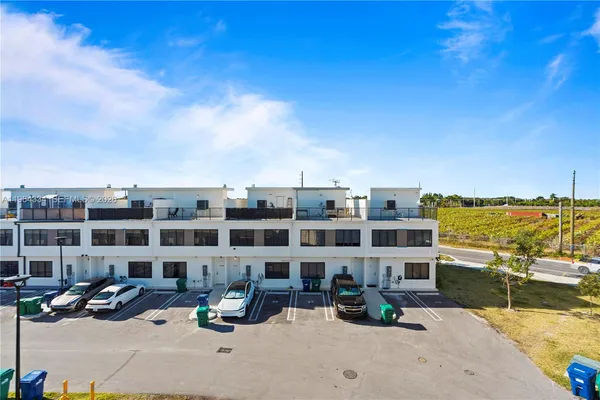 $3,480 | 14595 Southwest 261st Street, Unit 14595, Homestead, FL 33032