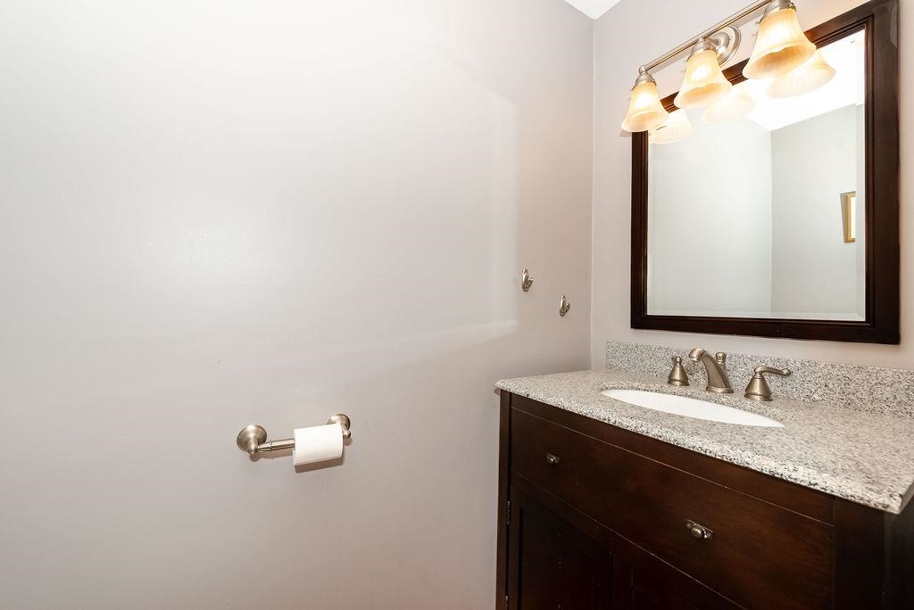 153 Coffin Road, Unit 16 Epping, NH 03042 - Photo 16 of 40