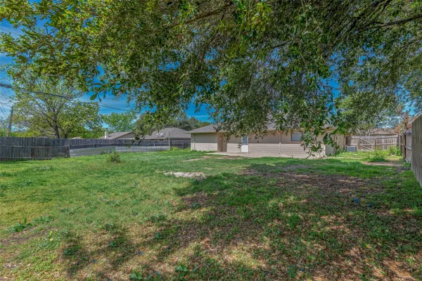 $329,000 | 4310 Green Valley Drive, Bryan, TX 77802