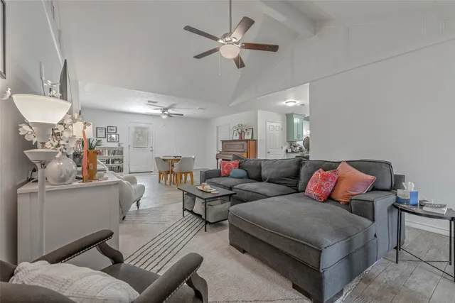 $329,000 | 4310 Green Valley Drive, Bryan, TX 77802