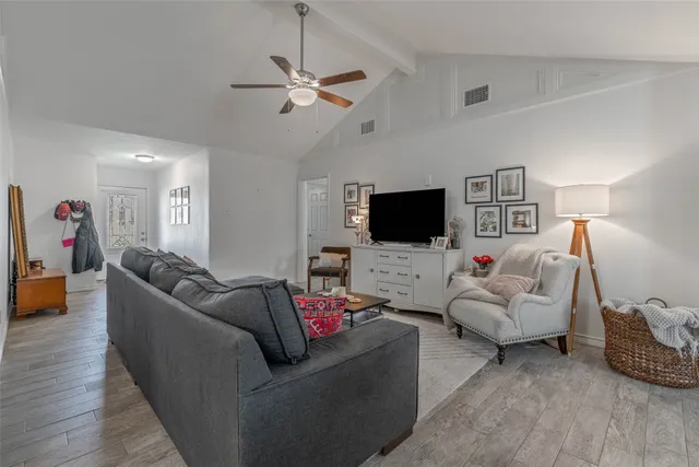 $329,000 | 4310 Green Valley Drive, Bryan, TX 77802